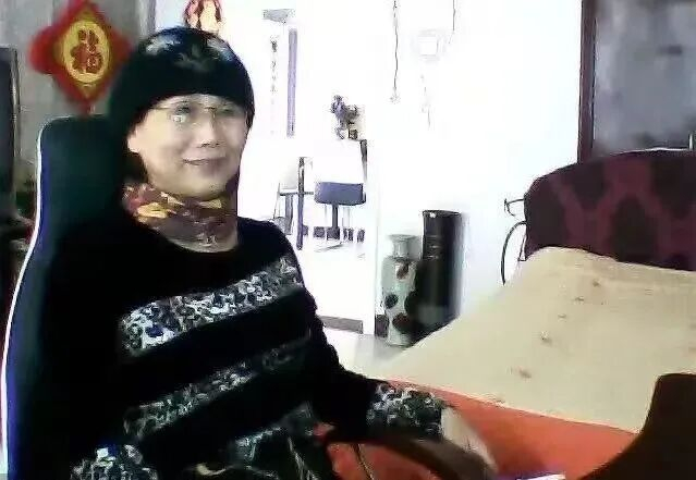 年轻时的李冬菊