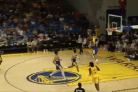 美媒晒布朗尼一条龙隔人暴扣：布朗尼会飞🚀 詹姆斯转发