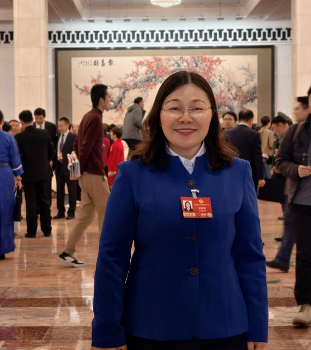 全国政协委员、首都经济贸易大学特大城市经济社会发展研究院副院长郭媛媛 图片来源：受访者提供