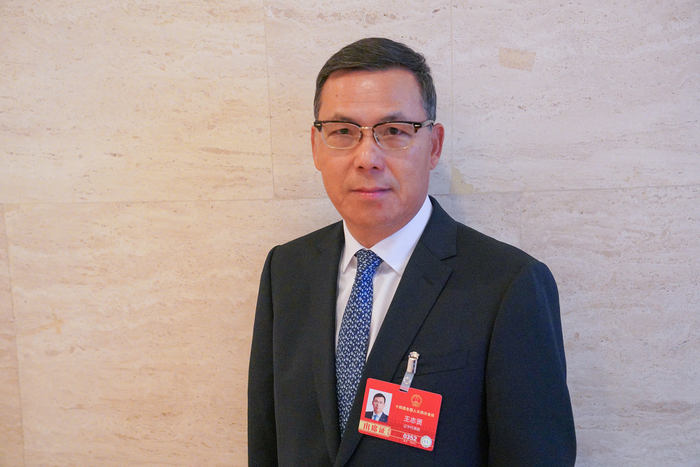 全国人大代表，辽港集团原党委书记、首席执行官王志贤。