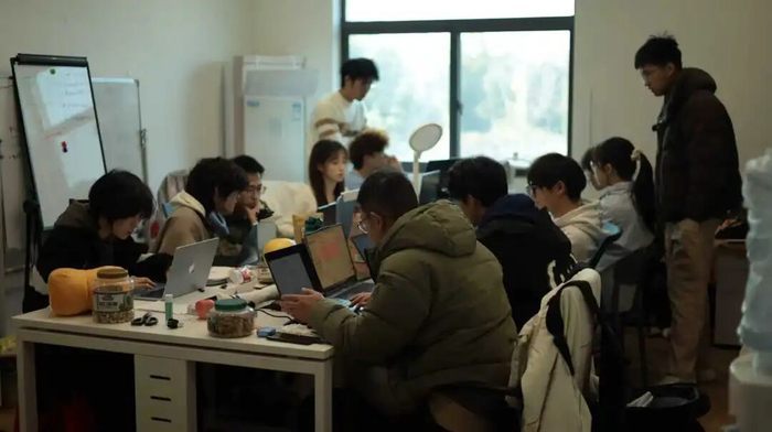 “猴子说话”团队。受访者提供