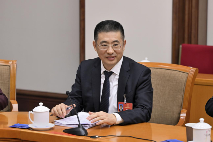 全国人大代表，福建省平潭综合实验区党工委副书记、管委会主任黄建波。受访者供图