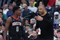 三分投射问题持续困扰火箭！替补奇兵阿隆·霍勒迪或成破局关键