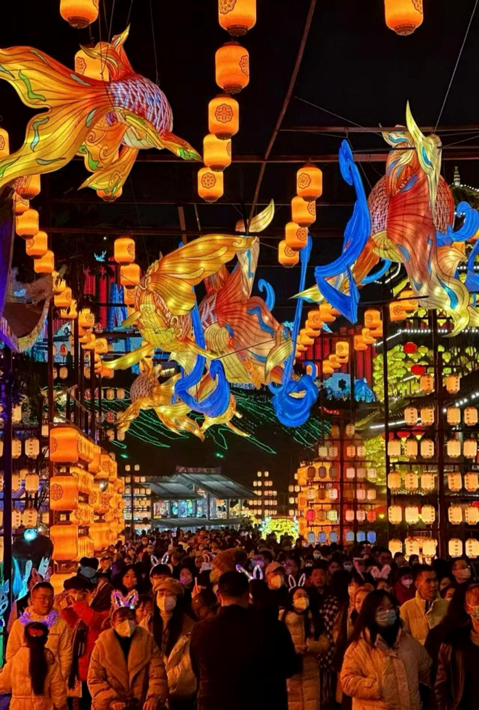 在泉州的每一个角落转身回眸，都可能与一席活生生的非遗“大餐”撞个满怀。记者 刘志雄 摄