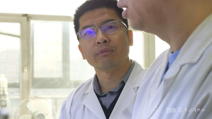 北京大学化学学院研究员王炳武