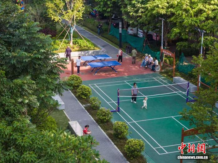 　　广西实施城市公园品质提升行动。图为南宁奥园名门口袋公园。苏委武 摄