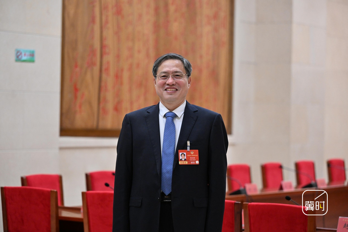 全国政协委员、民建河北省委副主委范社岭
