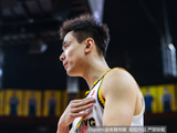 还不够！赵继伟半场替补11分钟 3中1&三分2中0拿到4分3助攻