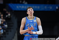 高效终结！周琦半场3中3拿到9分3板2助2断 正负值+8