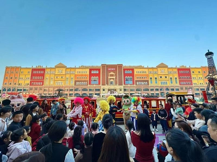 铭宝巧克力梦幻小镇。图片来源石狮市商务局。