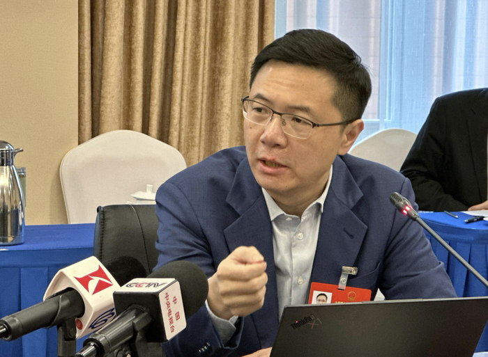 ▲全国人大代表、北京大学博雅特聘教授田轩。新京报记者裴剑飞 摄