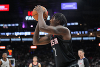 今日火箭对阵掘金！芬尼-史密斯因伤病管理缺阵