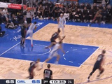 凌波微步！哈登持球强攻再度单打班凯罗得手 回防还和贝恩相撞