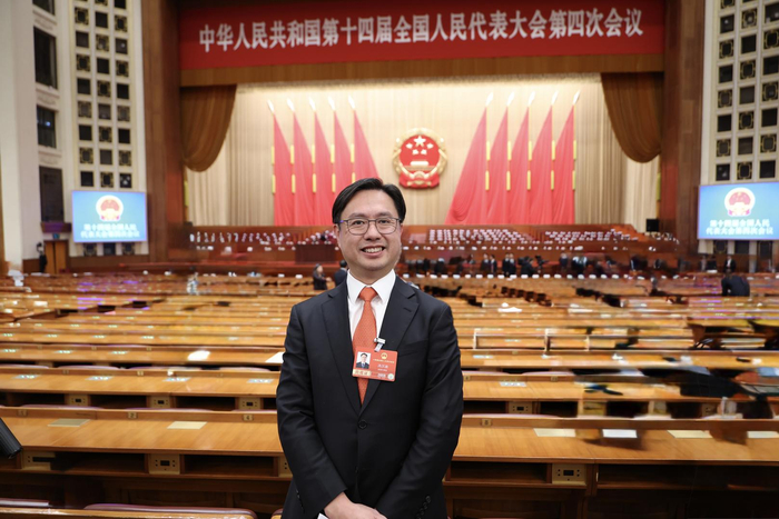 ▲全国人大代表、香港互联网专业协会会长冼汉迪