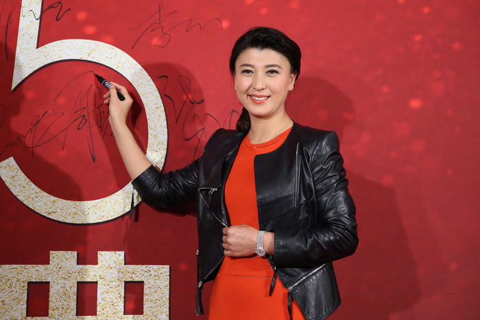 闫学晶 图据视觉中国