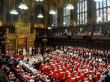 “终结700年传统”，外媒：英国议会投票决定废除上议院世袭贵族席位