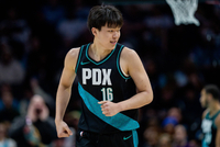 媒体人：杨瀚森打G联盟也有价值 可以保持技能稳定感受节奏和对抗