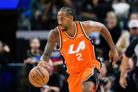 NBA历史仅2人单场砍至少45分5板5助0犯且命中率75%+：伦纳德 大帅