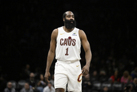 身手全能！哈登半场19分钟9中6拿到16分4板4助 三分5中2