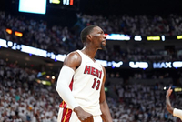 韦德：阿德巴约的43罚大部分都是实打实的 对面防不住他只能犯规