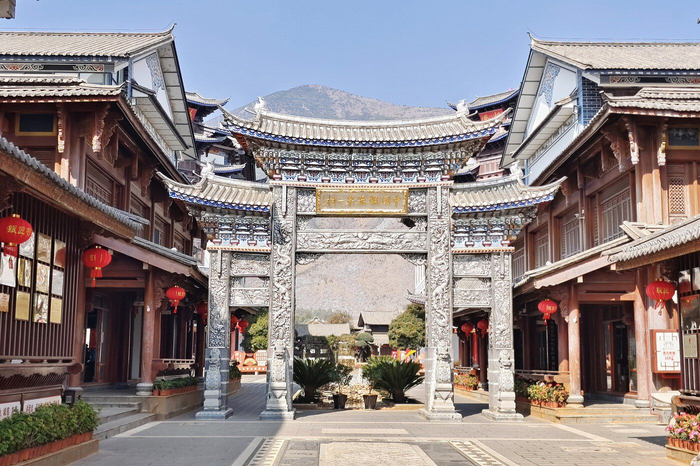 大理白族自治州鹤庆县新华村。记者 李丽 摄