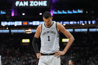 主场迎战掘金！米奇：文班亚马&amp;巴恩斯将赛前决定是否出战比赛