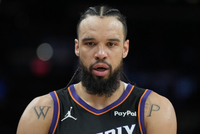 奥特：狄龙已经可以拆掉护具进行一些恢复训练 但无身体对抗