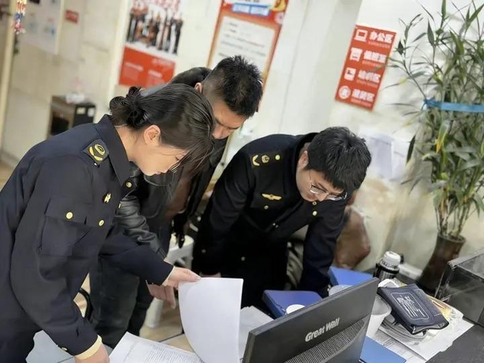 检查外卖骑手站