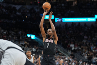 杜兰特谈关键得分：暂停时其实挺紧张 教练为我画战术&amp;队友鼓励我