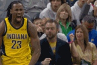 点燃主场！祖巴茨高位击地妙传内史密斯单臂隔扣大桥