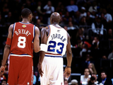 奥多姆：科比连续9场命中制胜球后 曾喃喃自语说“我比乔丹强”