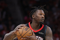 火箭VS鹈鹕裁判报告：漏判DFS发球5秒违例 火箭暂停再发球KD绝杀