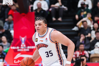 记者：上海外援质量高&amp;国内球员崛起 他们已成本季夺冠最大热门