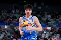 直播吧：齐麟跟腱损伤复发 预计还需要一些时间才能重返球场