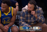 带着镣铐采访！转播方连线库里呢 追梦蹭进镜头里了