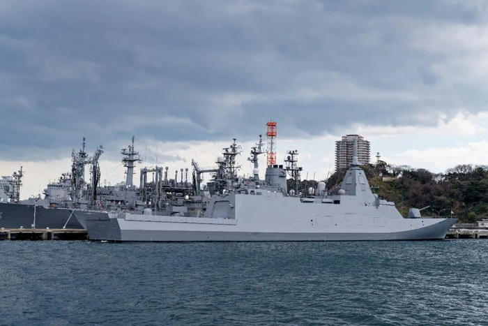 日本神奈川县横须贺市拍摄的横须贺基地。新华社记者 张笑宇 摄