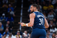 今日独行侠对阵鹈鹕 克莱&amp;加福德大概率缺战 K·马丁出战成疑