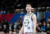 媒体人：赵柏清郭昊文互喷被雪藏 同曦输球又输人 金主面前大扫兴