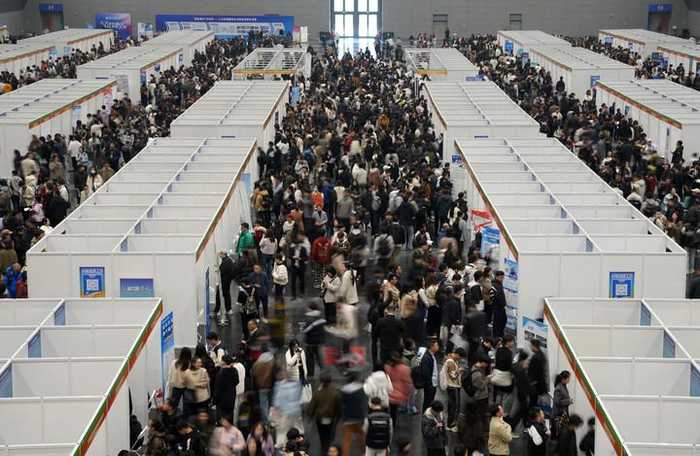 这是2026年3月14日拍摄的2026“起跑春天”杭州青年人才交流大会现场。新华社记者 韩传号 摄