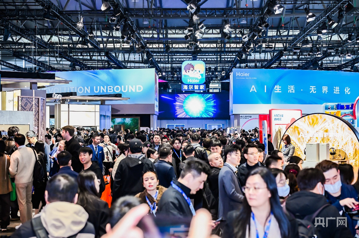 AWE�¹��ʲ�������չ�����ֳ���ͷ�ܶ���������� �ܷ��߹�ͼ��