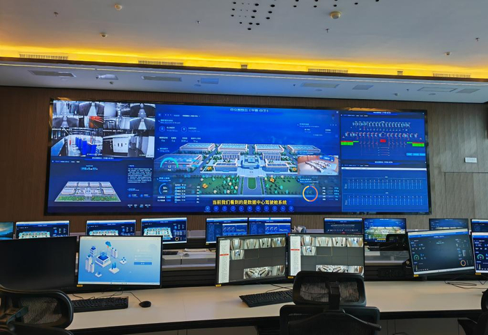 中交智数谷（宁夏·中卫）产业园的智控中心。新华社记者任玮 摄
