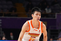 慢慢积累经验！庞峥麟12中5&amp;三分5中1拿到14分2板3助 有3失误