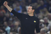 大将军：湖人现在是季后赛球队该有的样子 可外界搞得像在附加赛