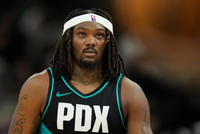 明天开拓者客战步行者 罗威出战成疑 杨瀚森因下放混音缺阵