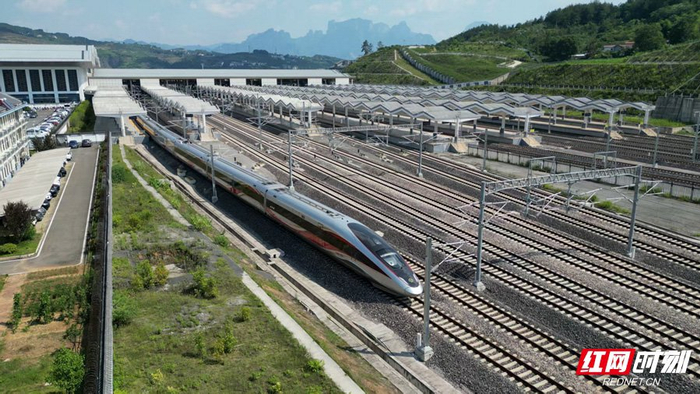 180趟图定列车上线。（资料图）