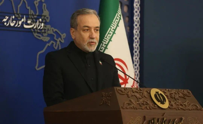 伊朗外交部长阿拉格齐