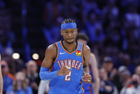 SGA本季前25场客场取得19胜&amp;得分800+ 历史第三人&amp;另两人是库乔