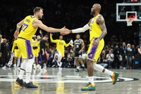 ESPN预测明天胜率：背靠背的七连胜湖人51.7% 热火48.3%