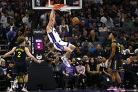 官方：尤班克斯接受左手尺侧副韧带撕裂修复手术 本赛季报销！