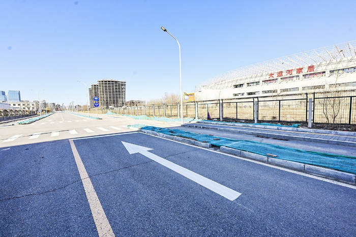 　　建设完工后的玉桥东三路有效打通区域交通堵点，让市民出行更通畅、更舒心。记者 唐建/摄